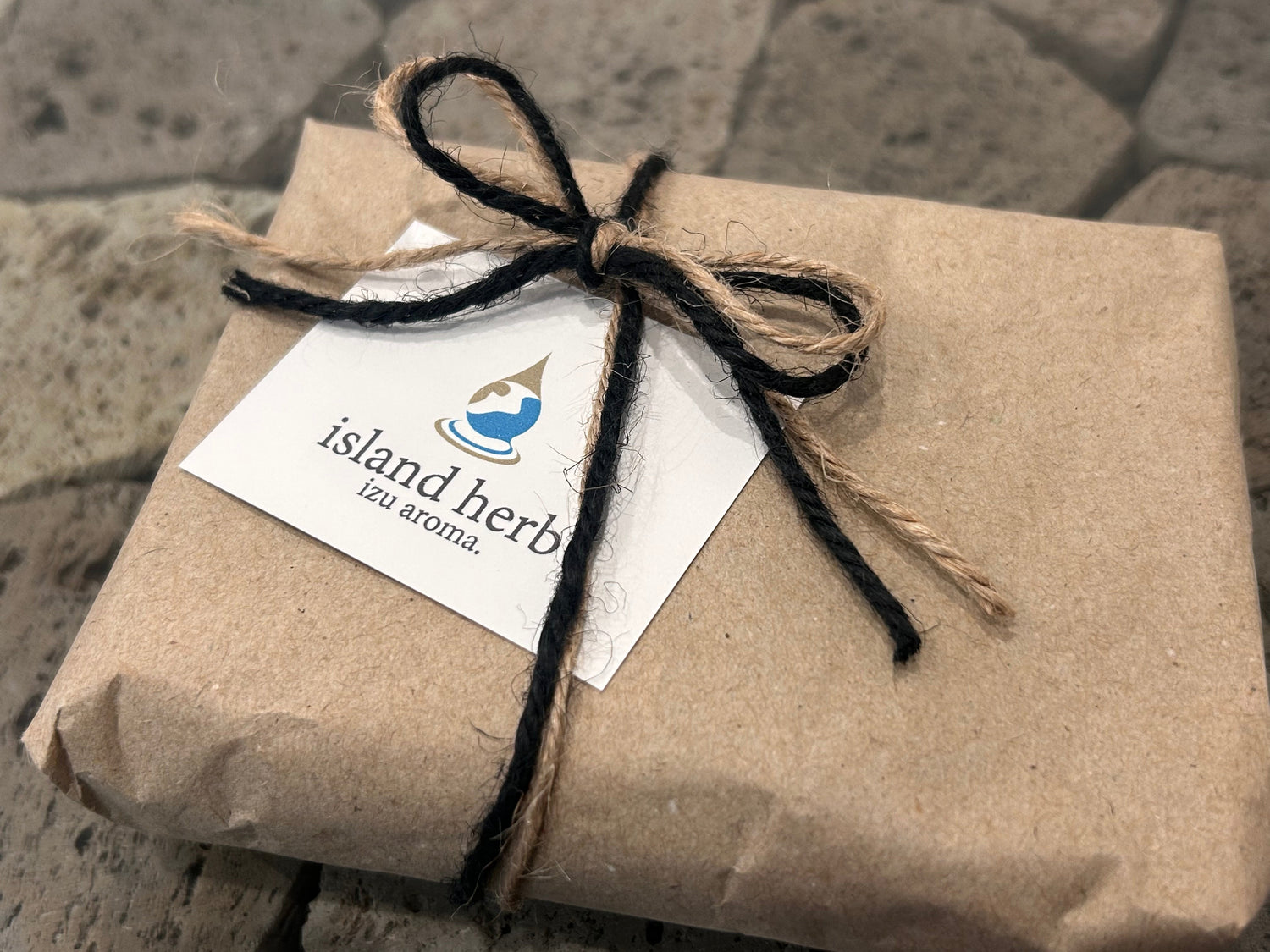 ISLAND HERB 伊豆 AROMAの精油の品質について