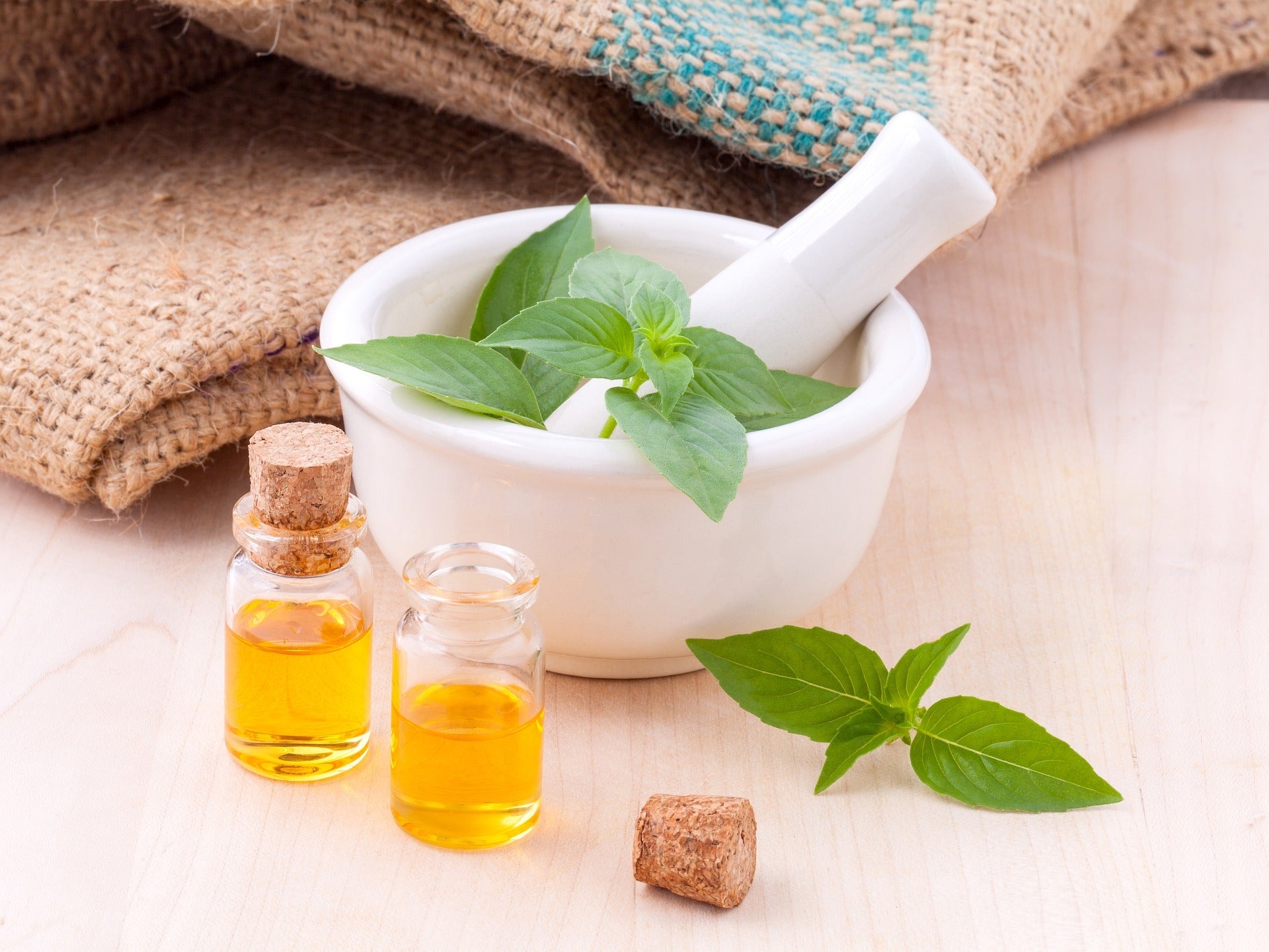 オーガニック精油とは？天然精油との違いとIsland Herb Izu Aromaの考え方